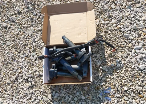 2004 Toyota Camry Le/Xle/Se из США, поврежденный, VIN 4T1BE32K64U939657